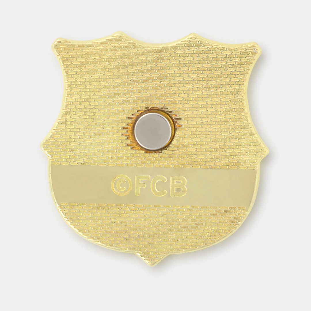 FC Barcelona Glitter Gold Crest Magnet – Official Club Merchandise - Image 2